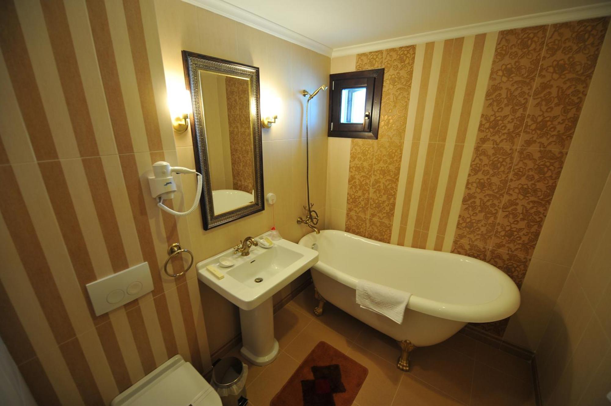 Hotel Carul Din Stele Coţofenii din Faţă Zimmer foto