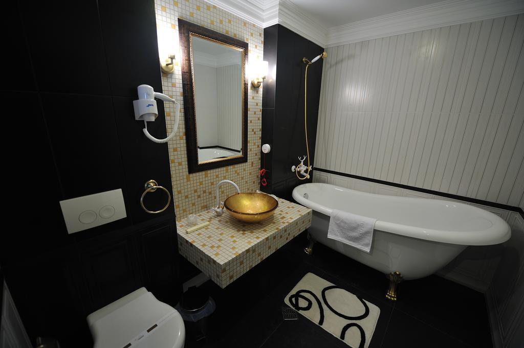 Hotel Carul Din Stele Coţofenii din Faţă Exterior foto